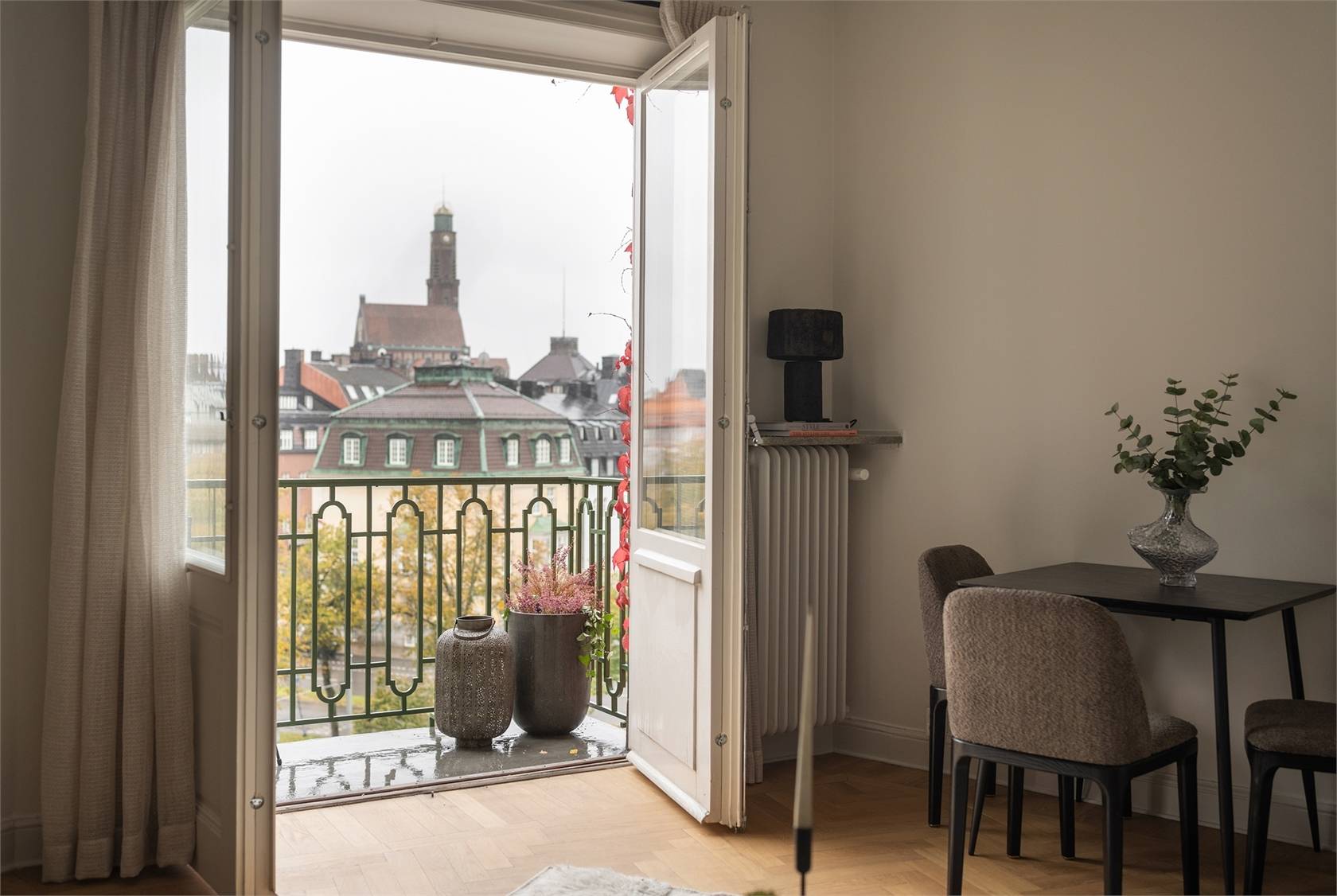 2 rum lägenhet på Valhallavägen 57, 4tr Östermalm, Stockholms kommun - bild 2