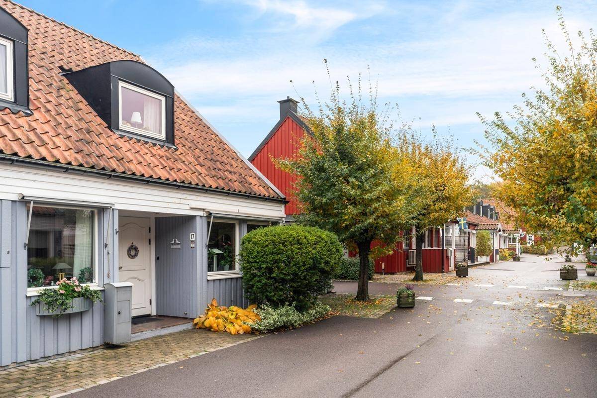 Västra Frölunda, Göteborgs kommun