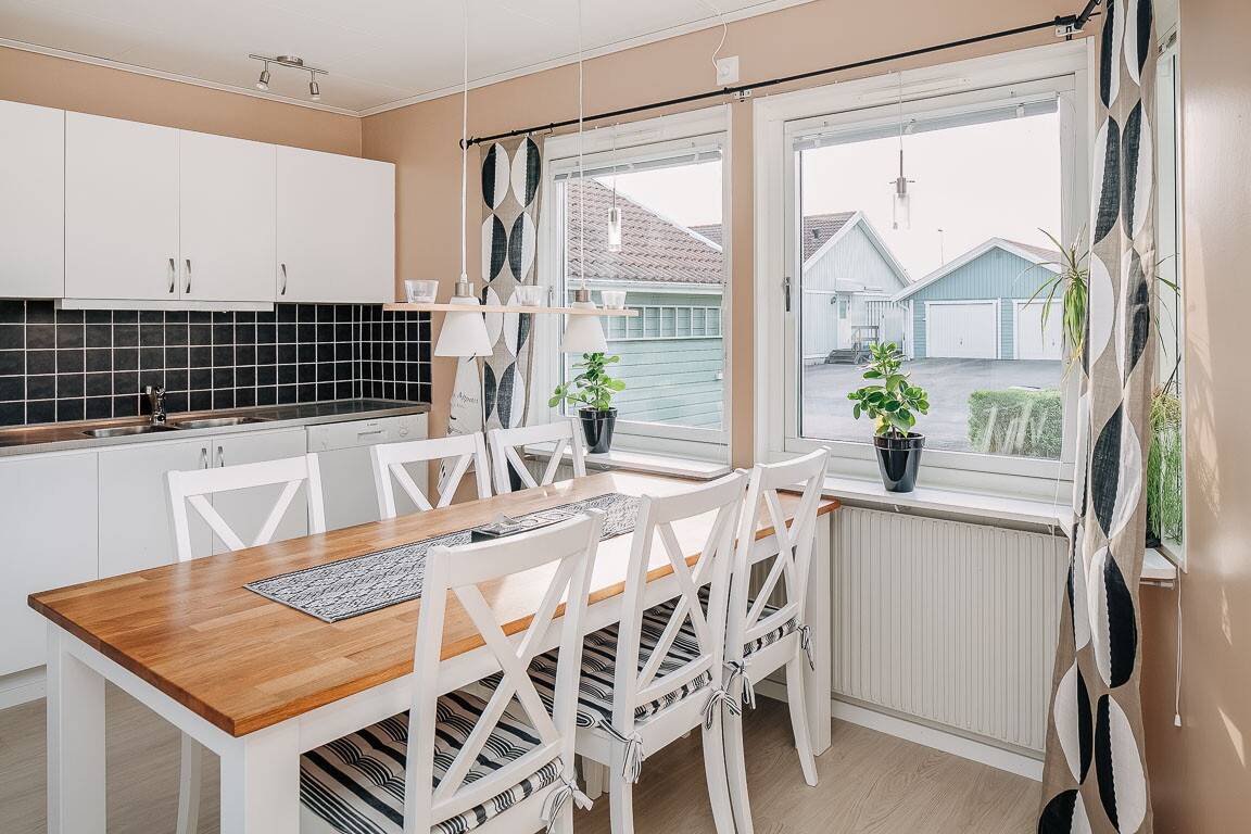 4 rum Lägenhet på Falkagårdsvägen 9 Vinninga Lidköpings kommun - bild 12