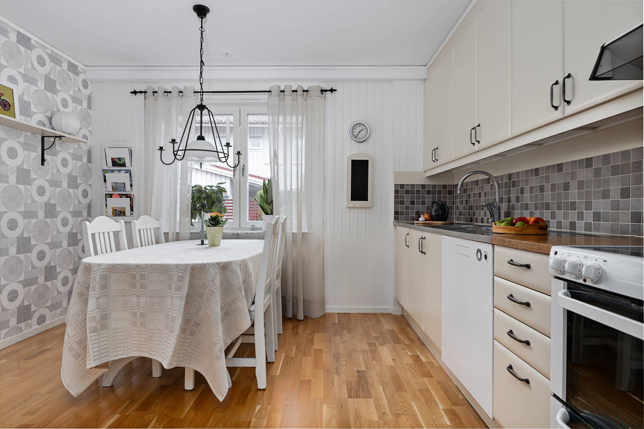 5 rum Radhus på Mjölkvägen 233 Ersboda Umeå kommun - bild 12