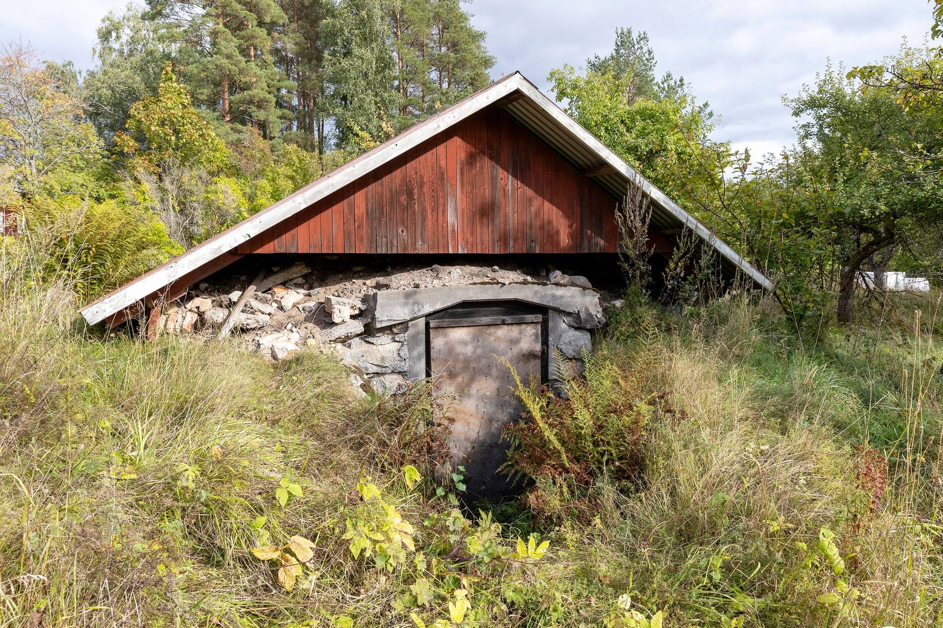Gård med skogsbruk på Skogalund Lekebergs kommun - bild 9
