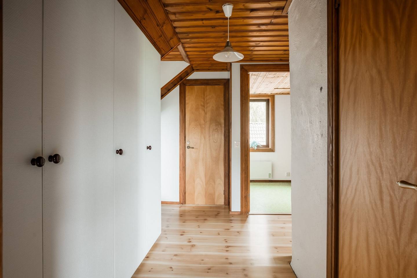 6 rum Villa på Strömsdalsvägen 18B Centrum Hjo kommun - bild 28
