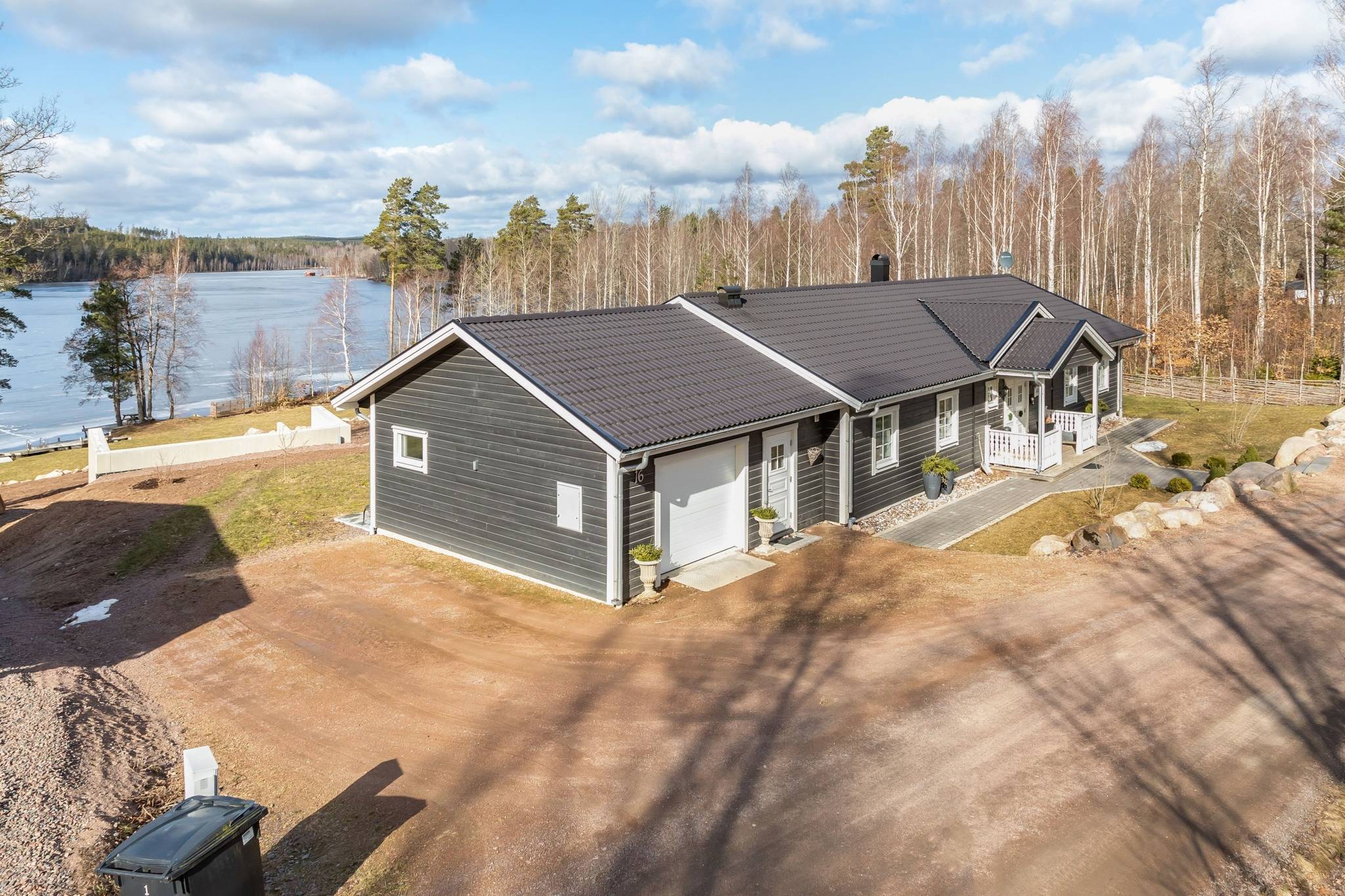 5 rum Villa på Björkslingan 16 Tobo Vimmerby kommun - bild 2