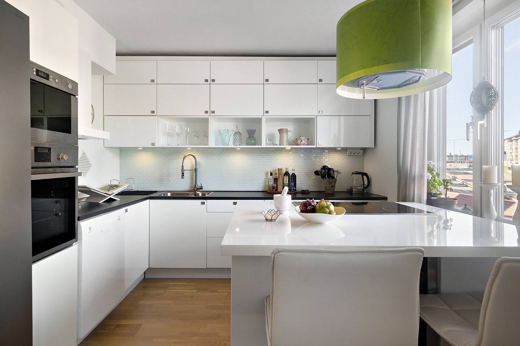 2 rum lägenhet på Mäster Simons väg 22 Ritorp, Solna kommun - bild 2