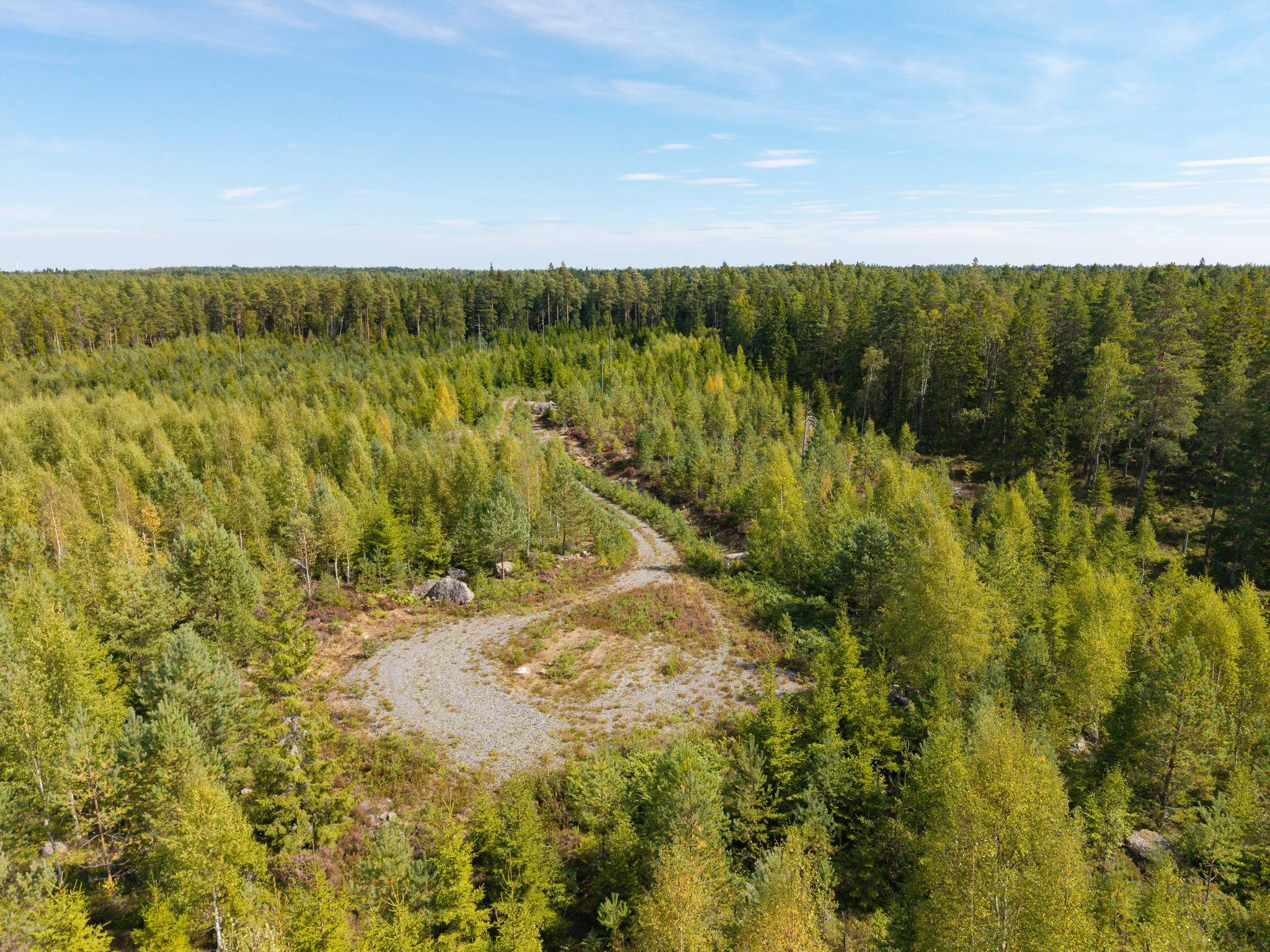 Gård med skogsbruk på Isåsen Askersunds kommun - bild 16