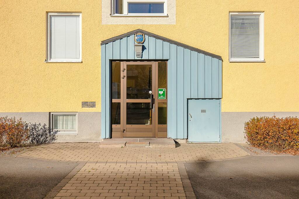 3 rum Lägenhet på Majorsallén 44C Gamla Staden Lidköpings kommun - bild 3