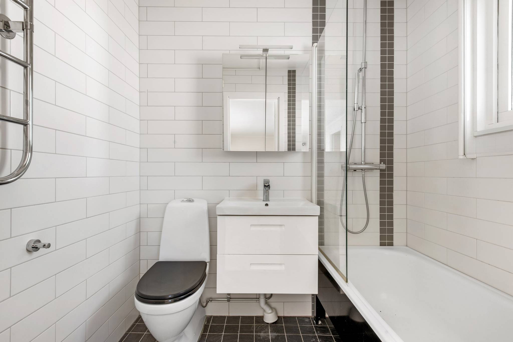 90 m² Villa på Albert Målares väg 16G Täby Kyrkby Täby kommun - bild 24