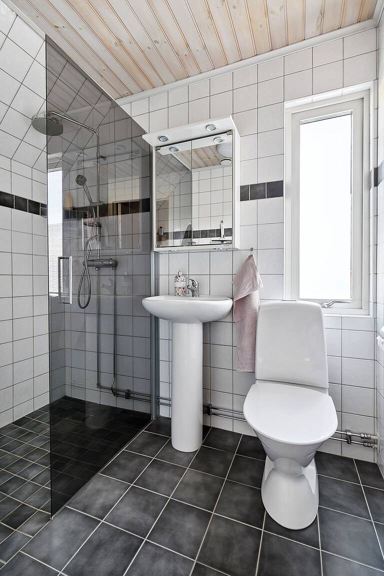 5 rum Villa på Brunnsvägen 106 Finninge Strängnäs kommun - bild 20