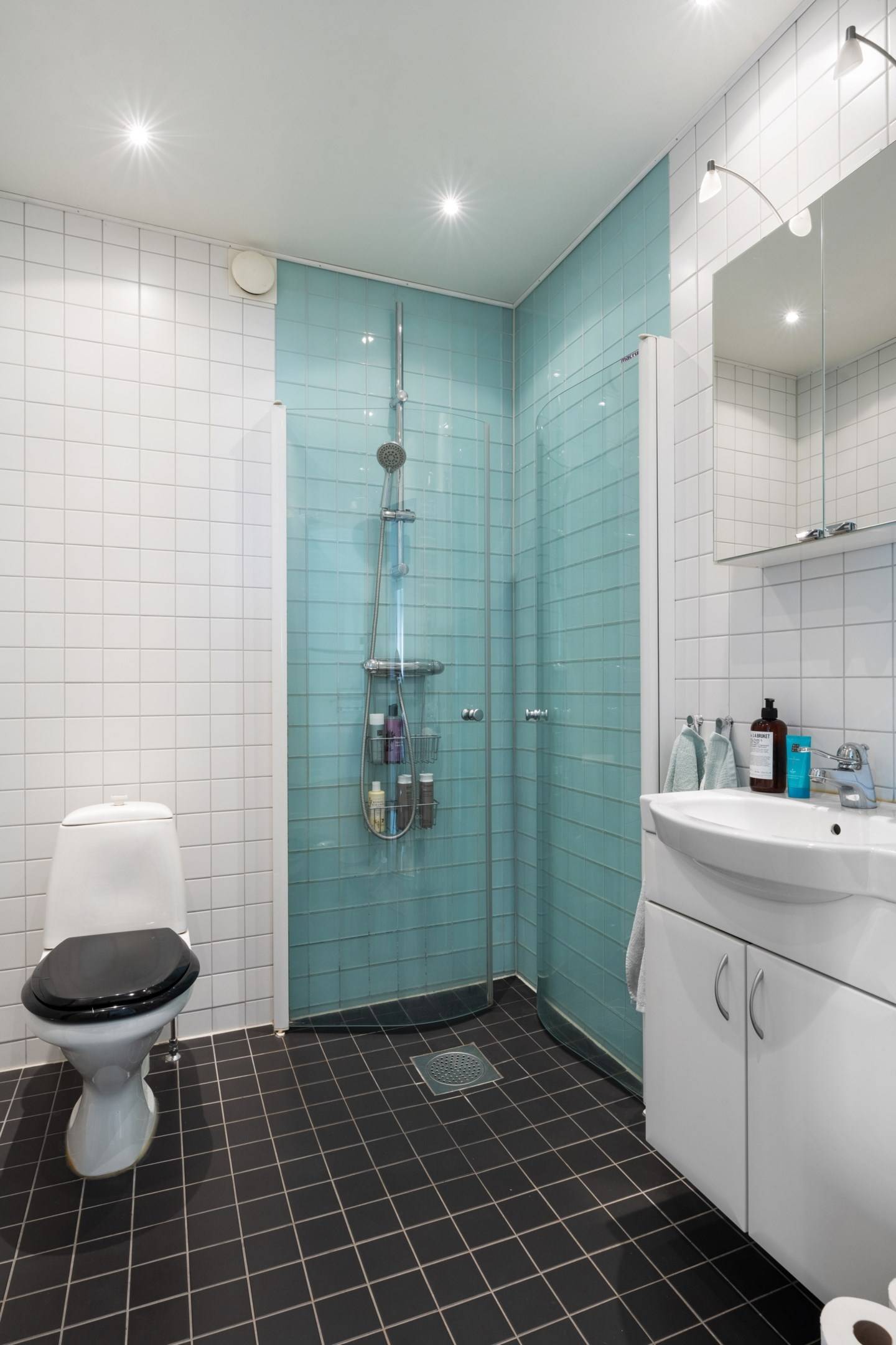 8 rum Villa på Mosebackegatan 9 Centralt Norrtälje kommun - bild 42