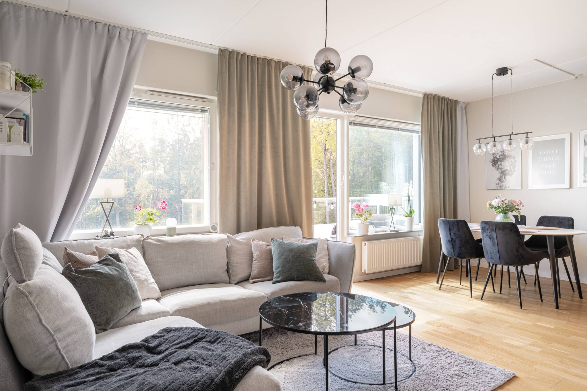 2 rum lägenhet på Hjälmvägen 13 Segeltorp, Huddinge kommun - bild 2