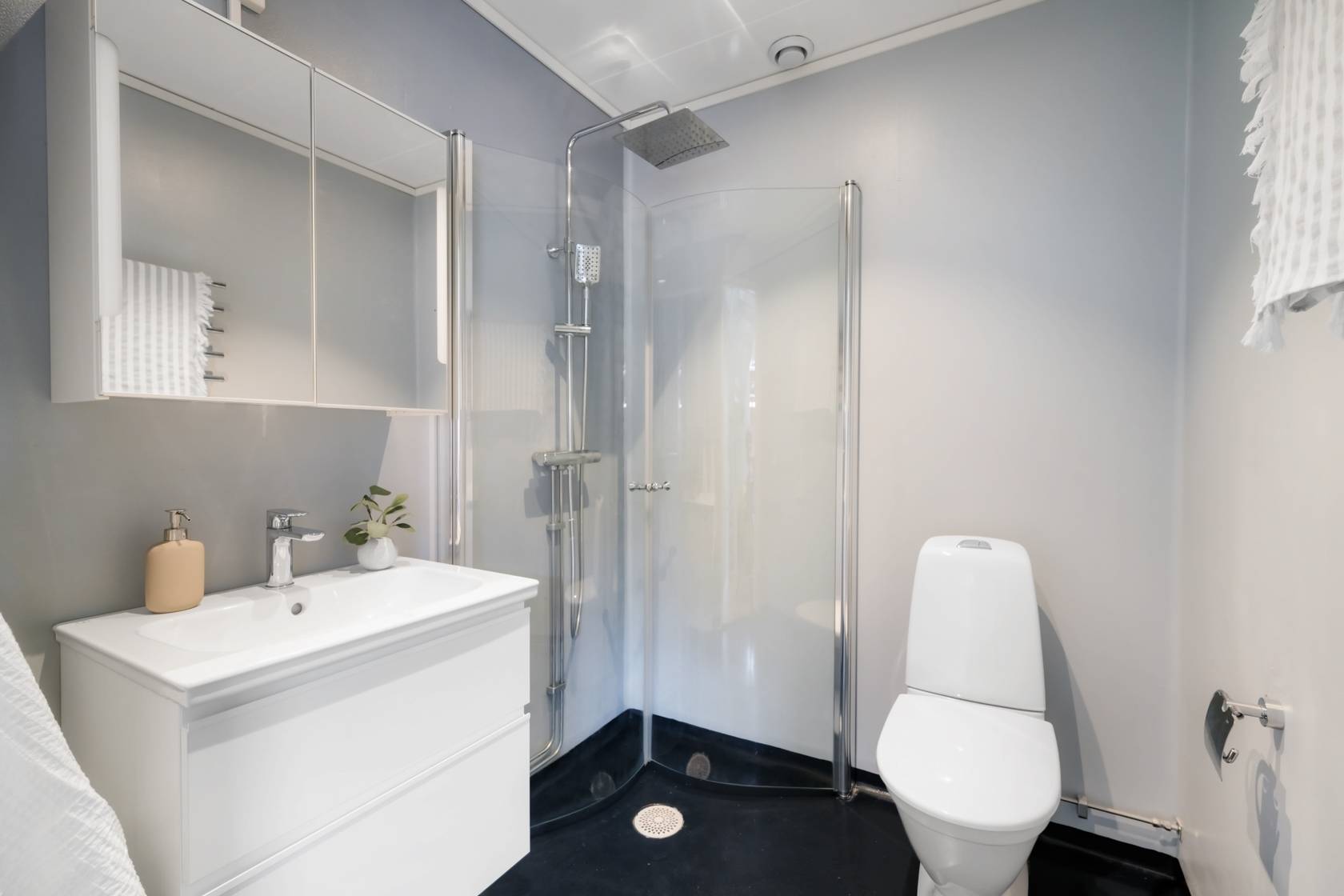 4 rum Parhus på Kvartsvägen 8 Bålsta - Skörby Håbo kommun - bild 22