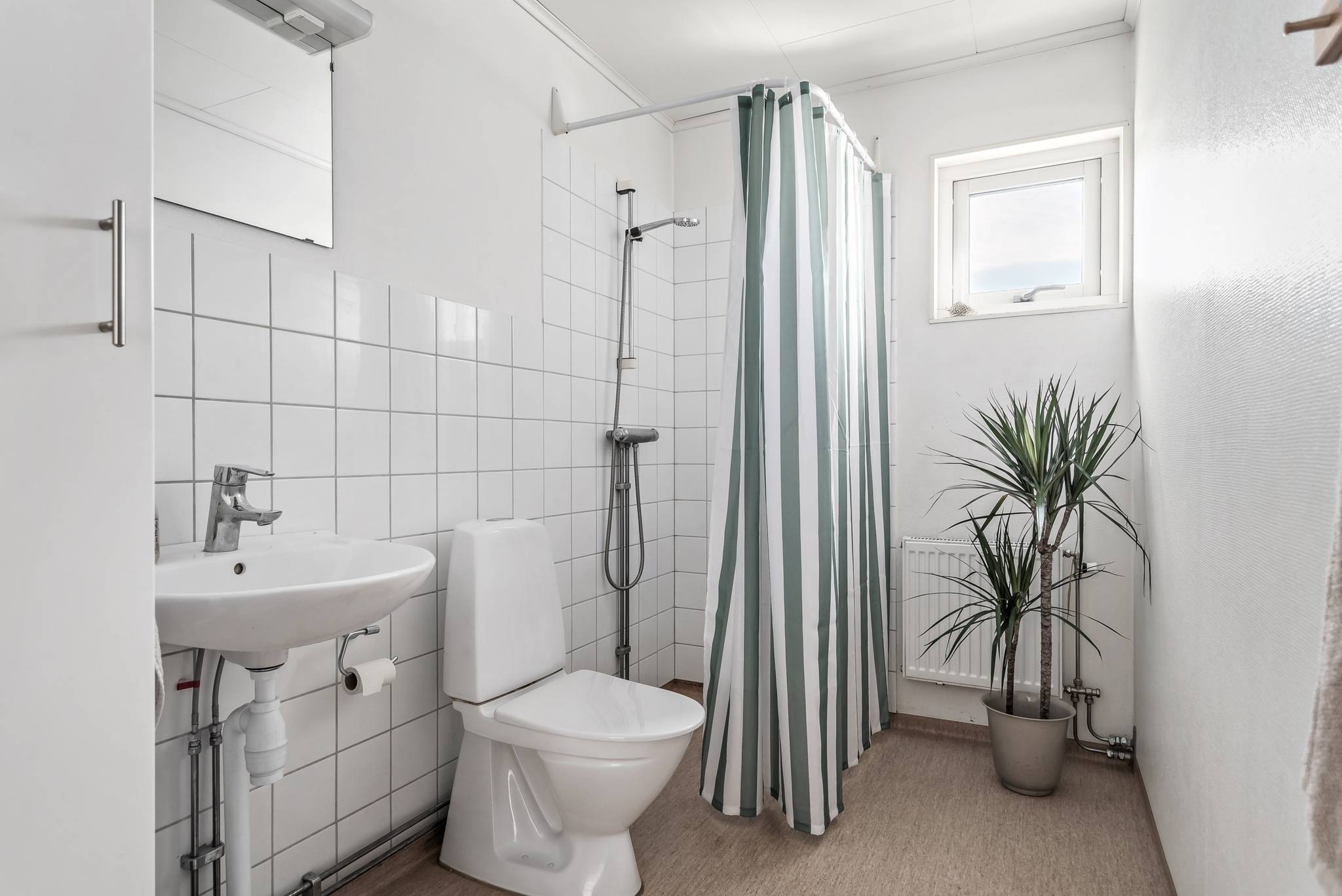 6 rum Villa på Kryddgårdsvägen 1 Tungelsta Haninge kommun - bild 24