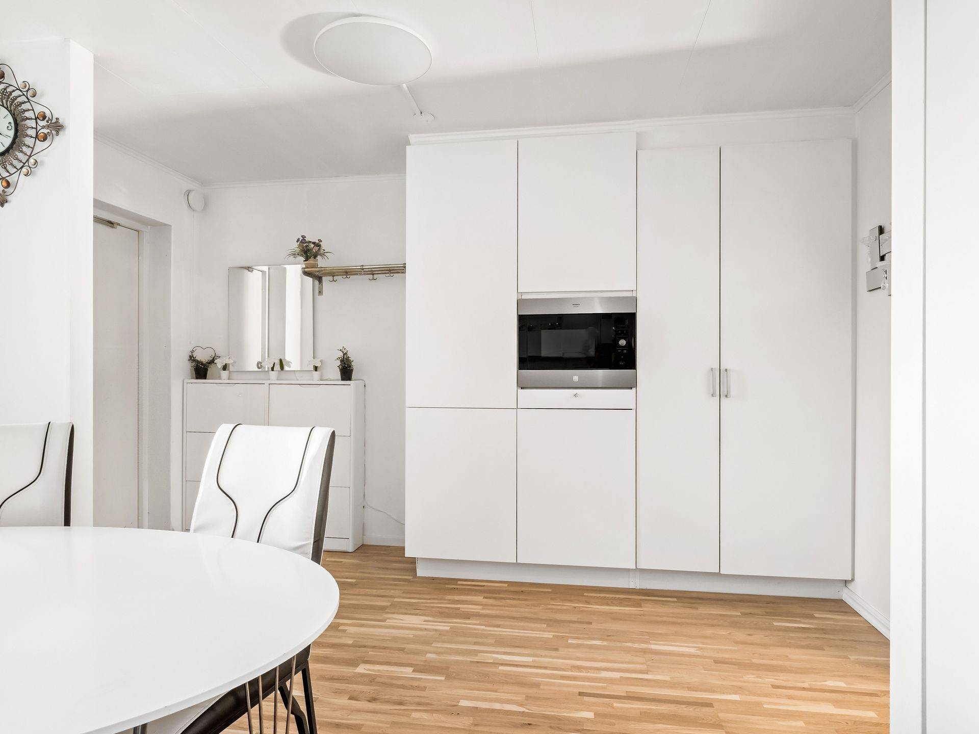 4 rum Radhus på Skälbygatan 228 Skälby Västerås kommun - bild 6