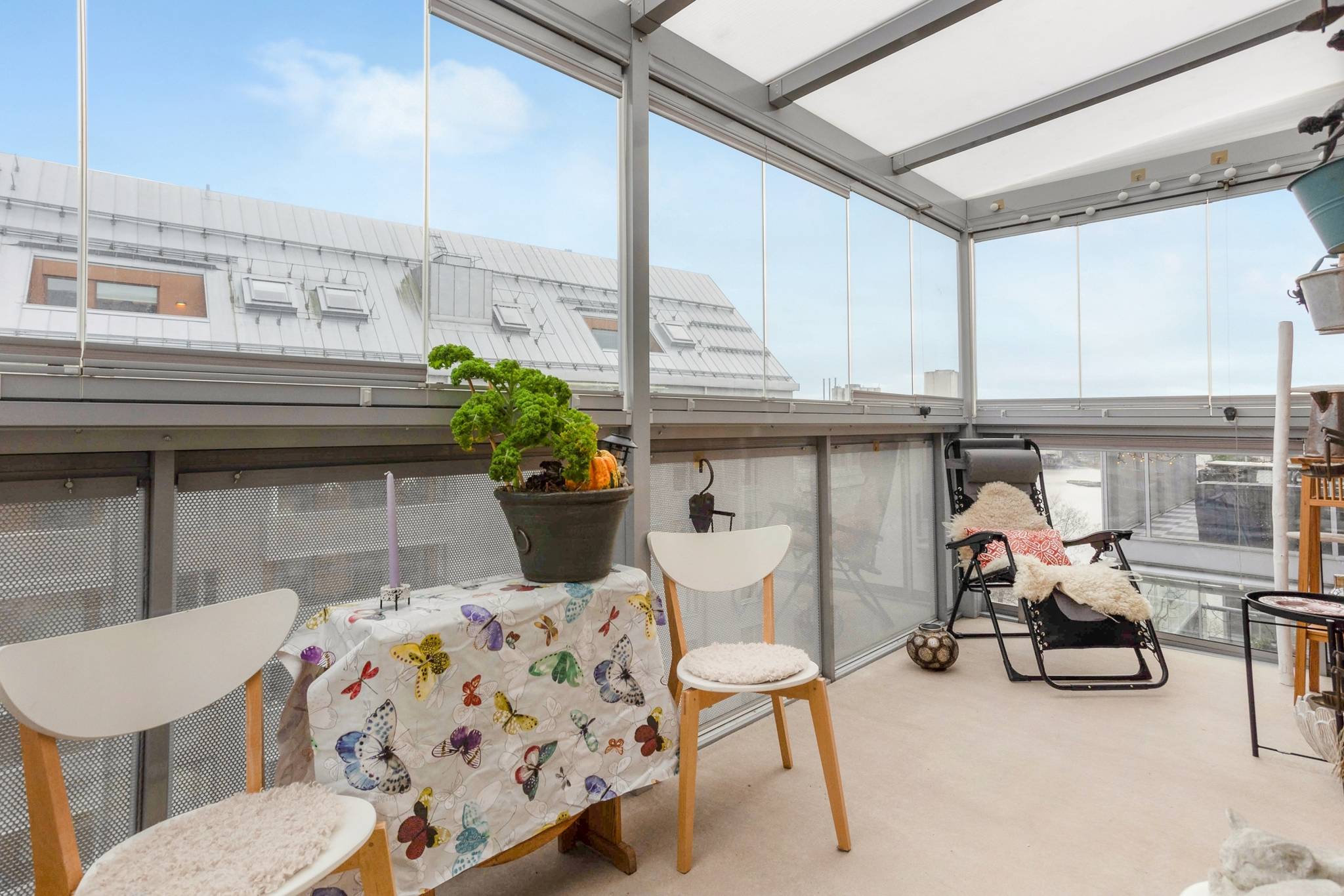 2 rum Lägenhet på Hamngatan 7 Sundbybergs strand - Centrala Sundbyberg Sundbybergs kommun - bild 2
