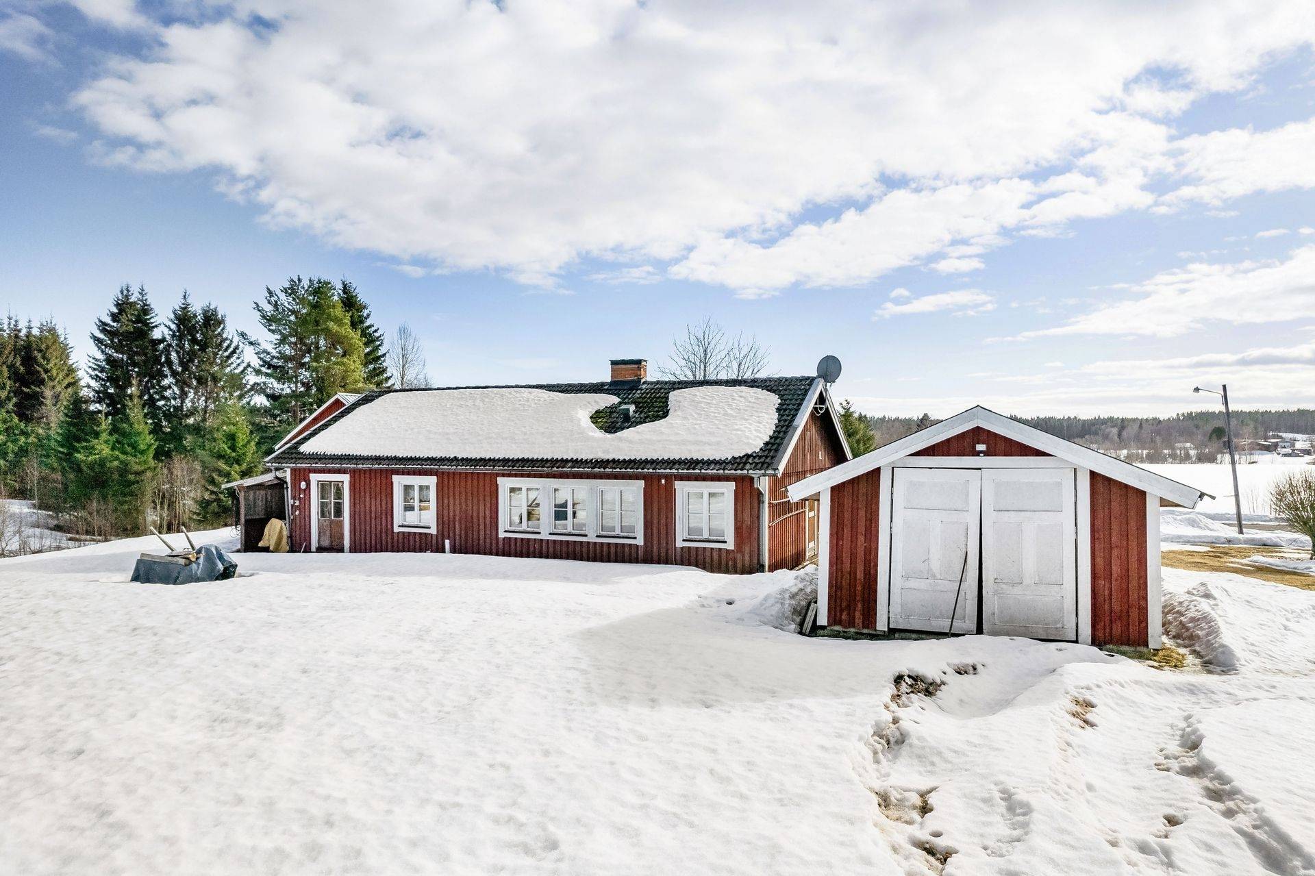 Gård med jordbruk på Husta 925 Gnarp Nordanstigs kommun - bild 6
