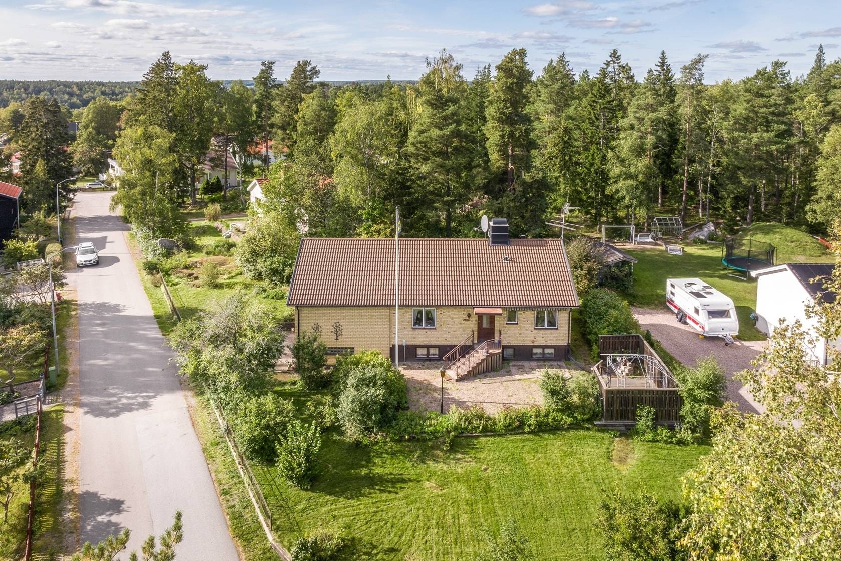 6 rum Villa på Daggvägen 15 Centralt Knivsta kommun - bild 2