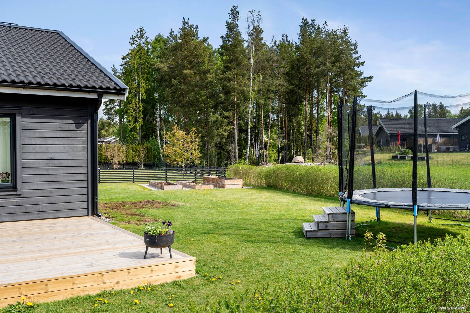 4 rum villa på Tibble Skogsväg 25 Norrboda, Upplands-Bro kommun - bild 3
