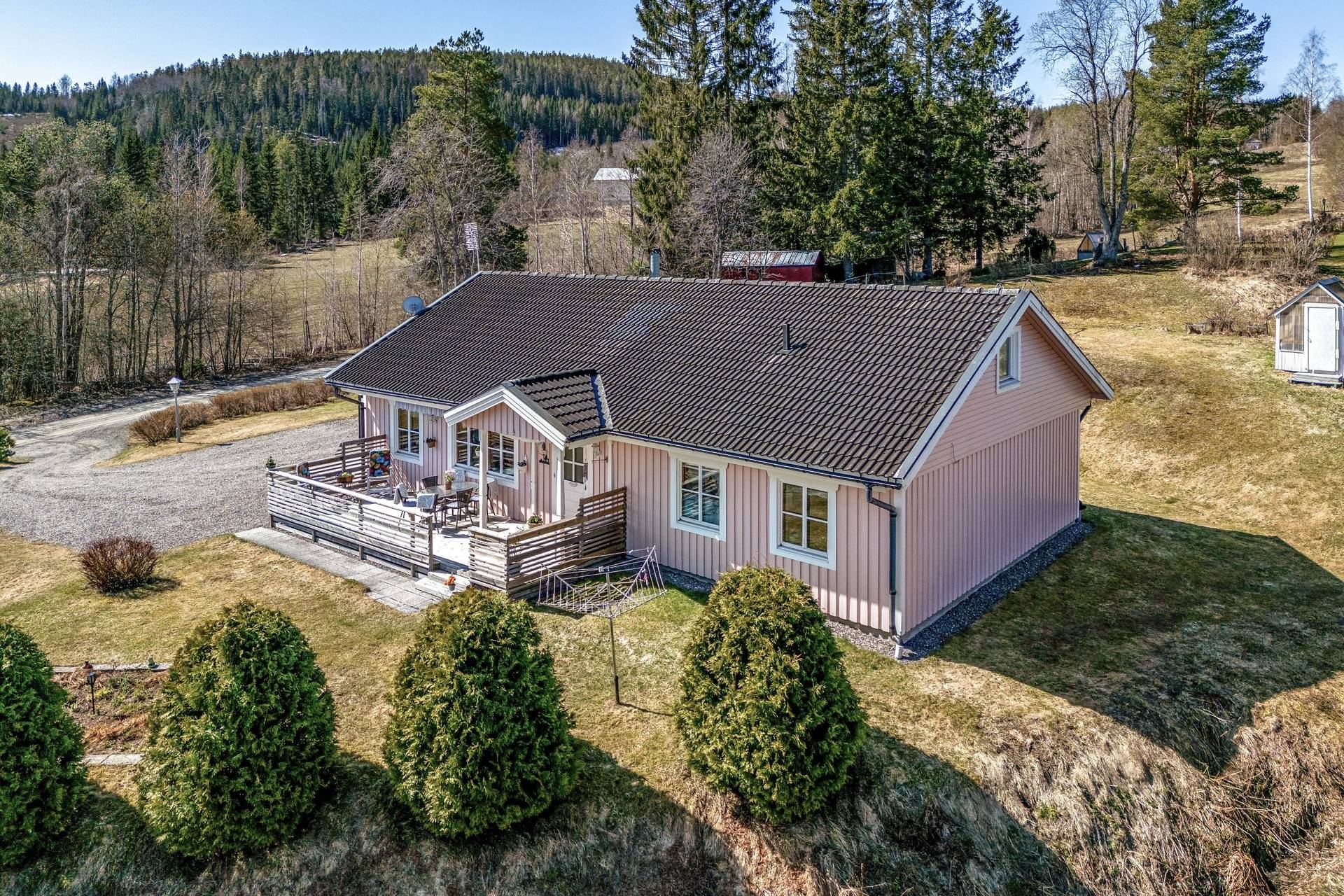 5 rum Villa på Prästsvedjan 244 Ljustorp Timrå kommun - bild 3