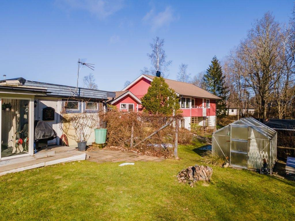 5 rum Villa på Lillåsavägen 17 Viskafors Borås kommun - bild 9