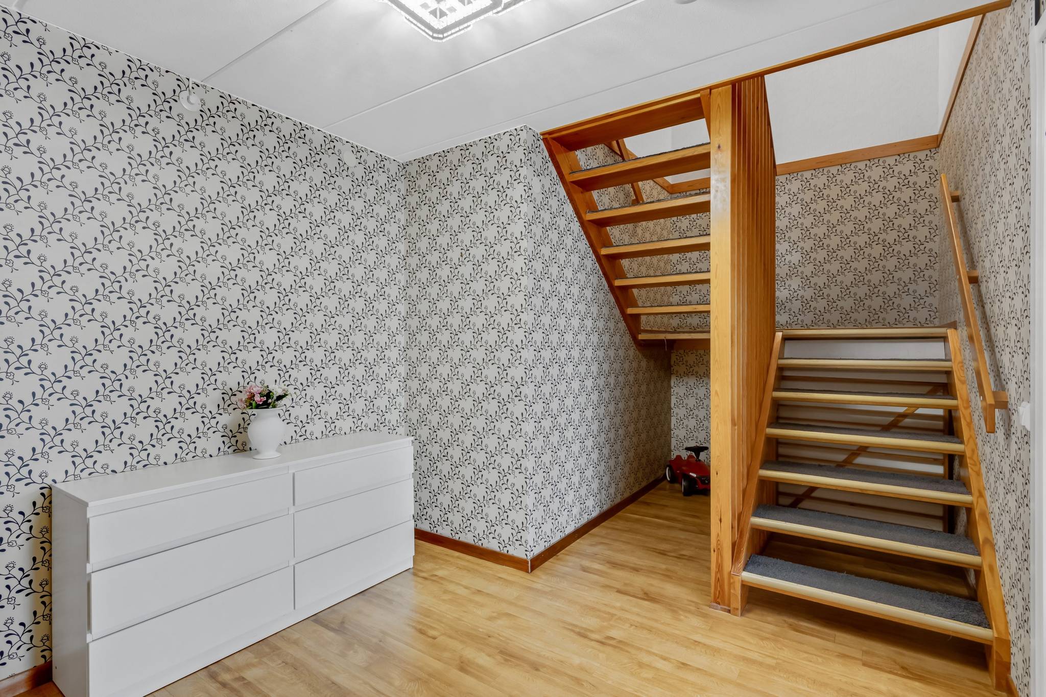 5 rum Radhus på Kvarnhagsvägen 138 Alby - Norsborg Botkyrka kommun - bild 23