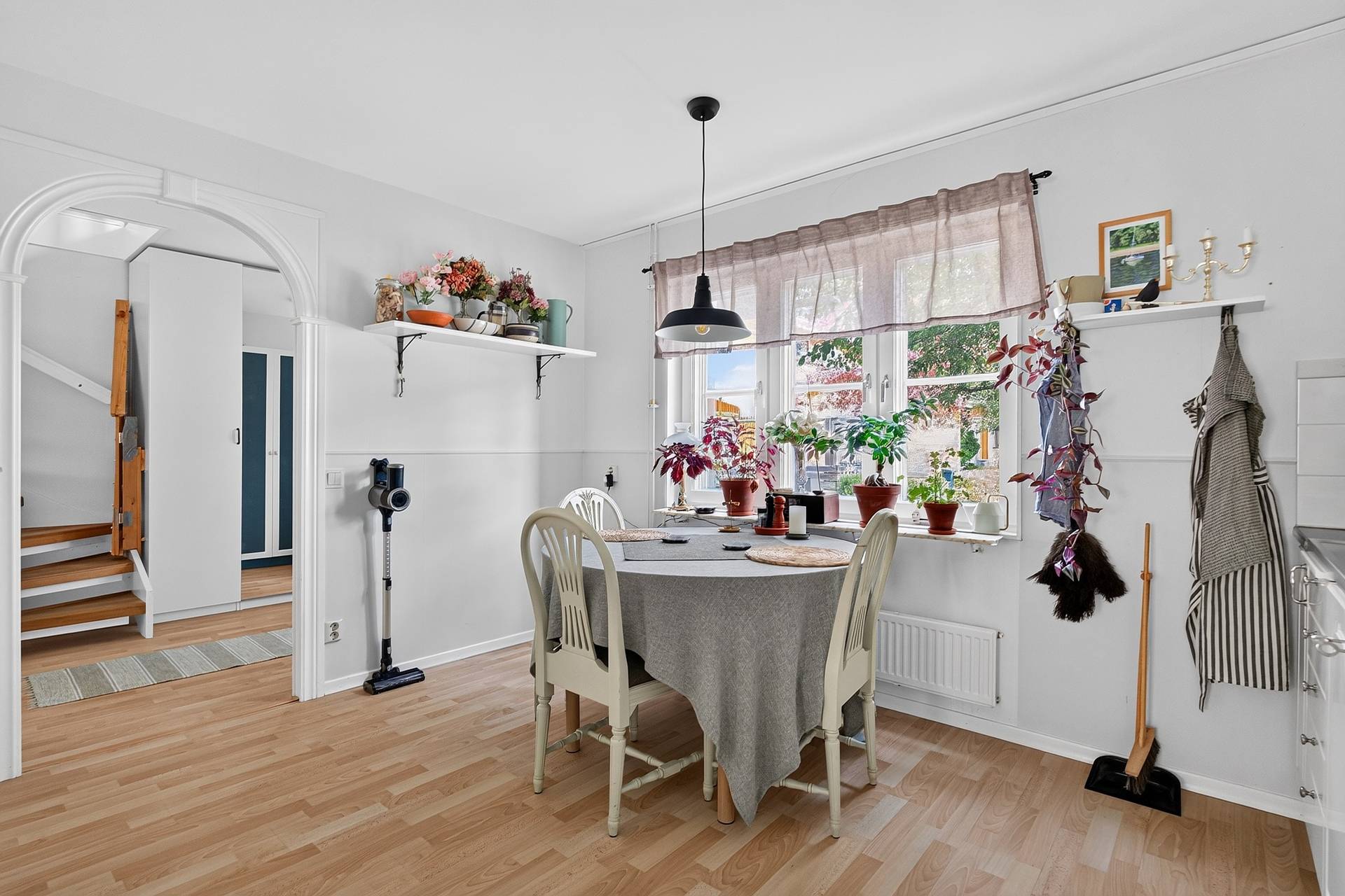4 rum Radhus på Västgötaresan 31 Sävja Uppsala kommun - bild 8