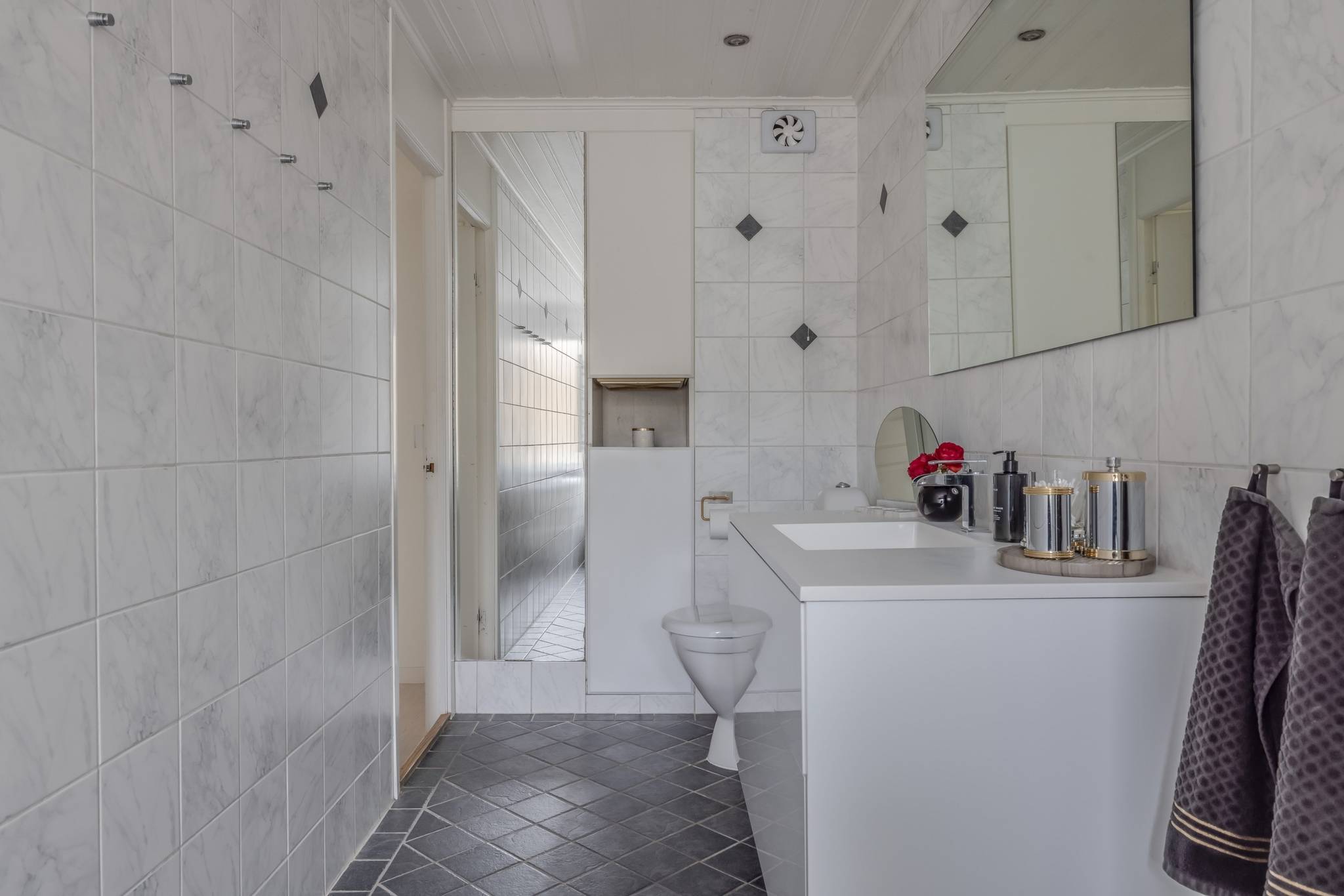 5 rum Radhus på Rödklövervägen 16 Hässelby Villastad Stockholms kommun - bild 27