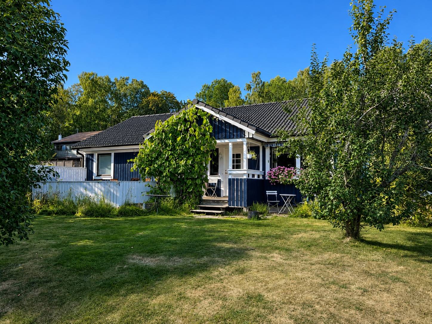 4 rum villa på Stationsvägen 16 B Igelstorp, Skövde kommun - bild 1