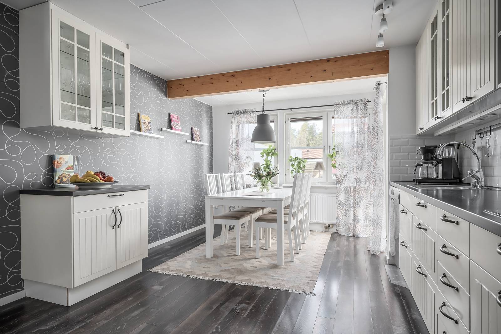 5 rum Radhus på Järnåldersringen 394 Haninge Haninge kommun - bild 2