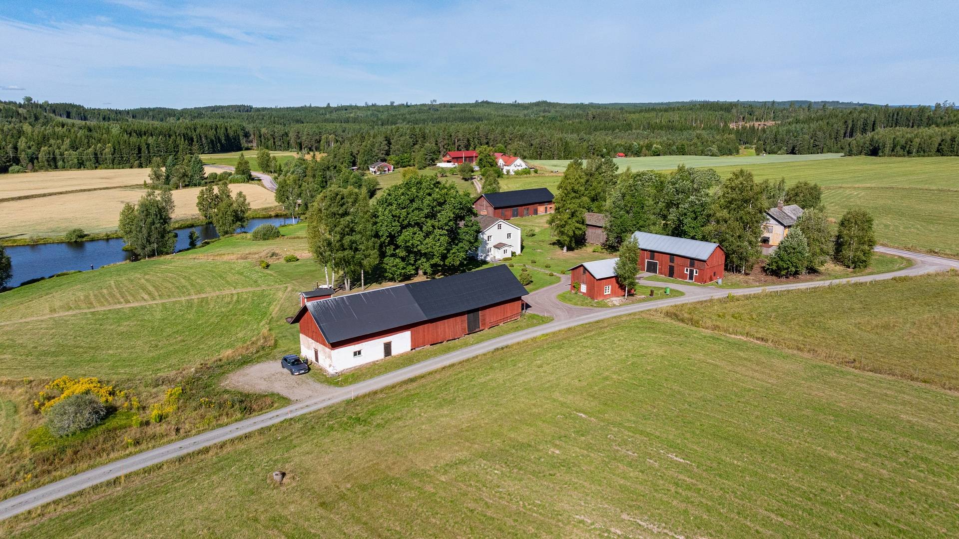 Gård med jordbruk på Butorp Forshaga kommun - bild 31
