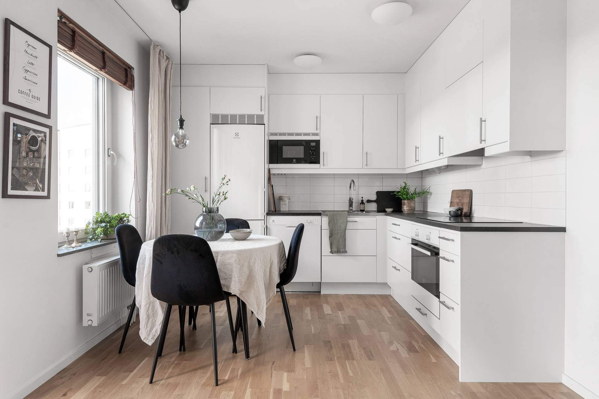 1 rum Lägenhet på Jämtlandsgatan 107 Vällingby Parkstad / Råcksta Stockholms kommun - bild 3