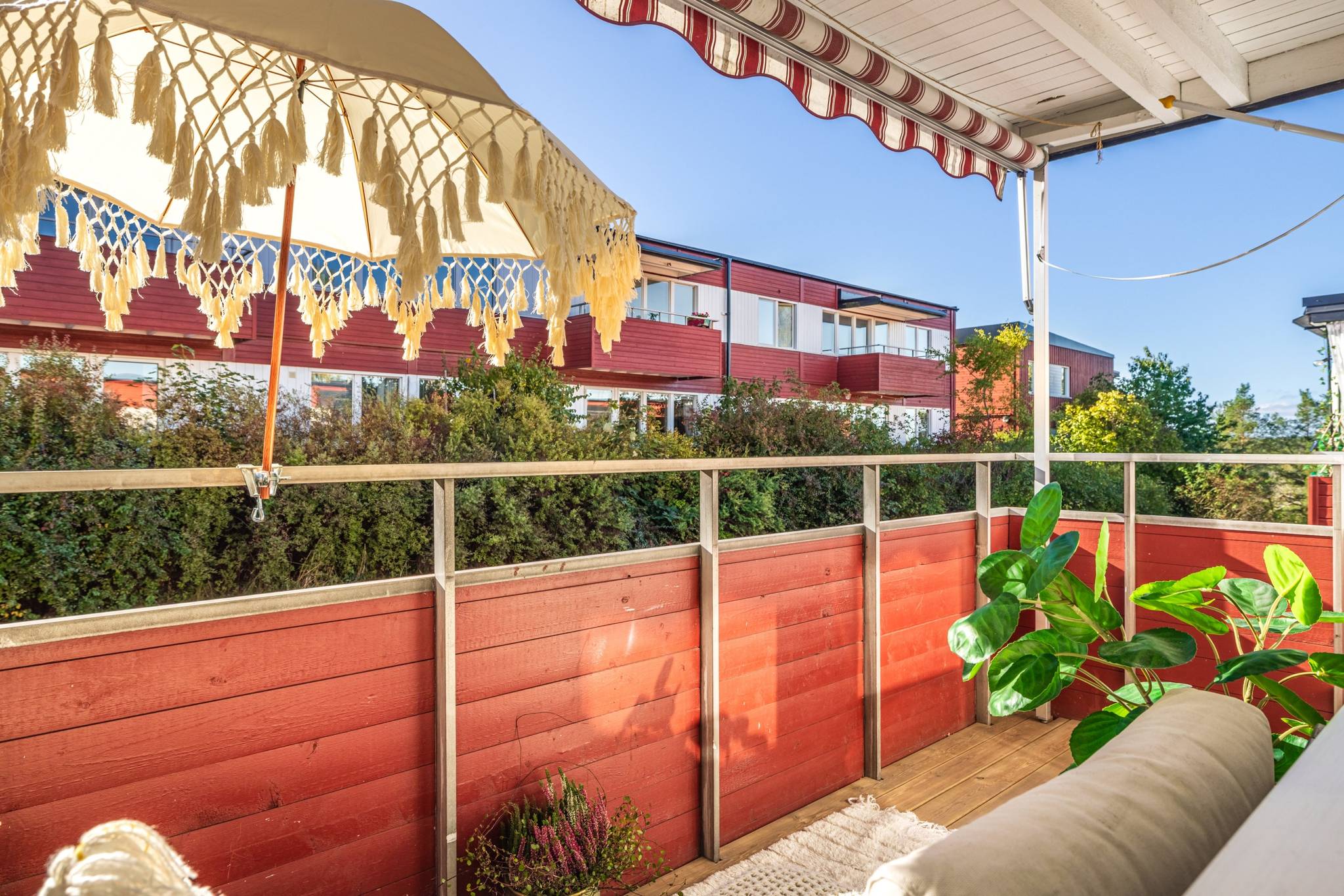 3 rum lägenhet på Ljuskärrsvägen 95 Saltsjöbaden, Nacka kommun - bild 2