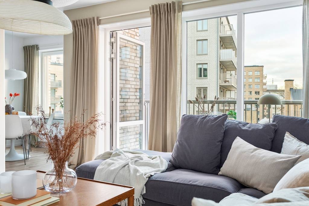4 rum Lägenhet på Kabelverksgatan 68 4tr Älvsjö - Älvsjöstaden Stockholms kommun - bild 2