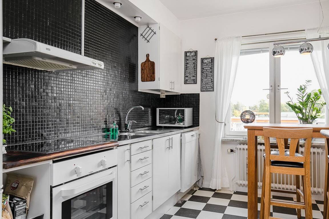 2 rum Lägenhet på Östbygatan 16A Gamla Staden Lidköpings kommun - bild 2