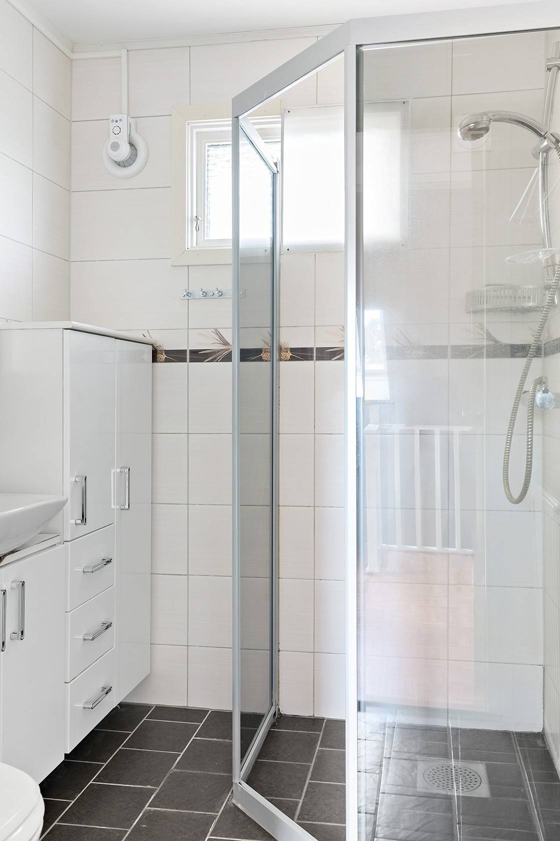 3 rum Villa på Valjevägen 18 Bromölla Bromölla kommun - bild 12
