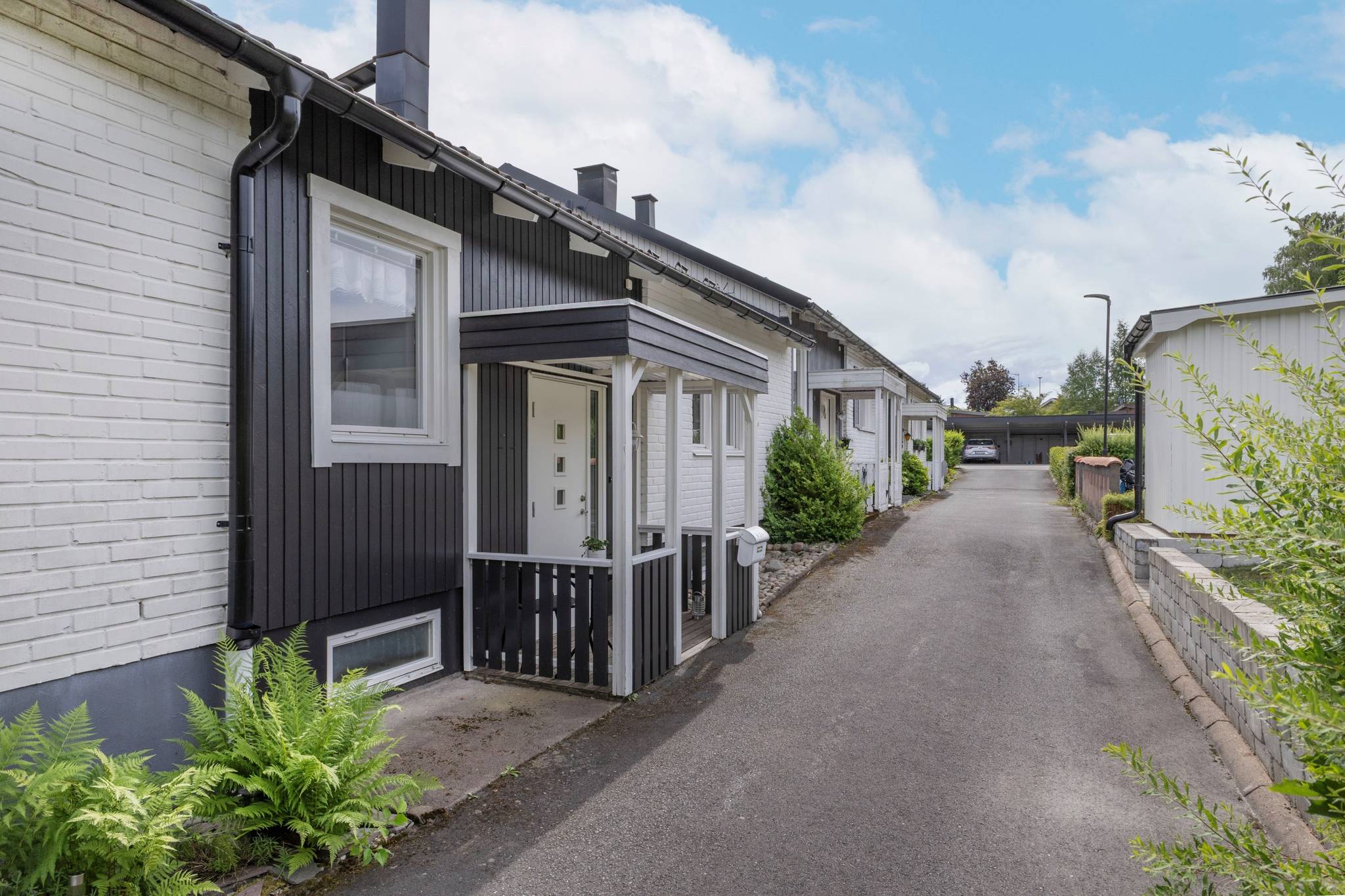 6 rum radhus på Skiljevägen 12C Karlslund, Vetlanda kommun - bild 1
