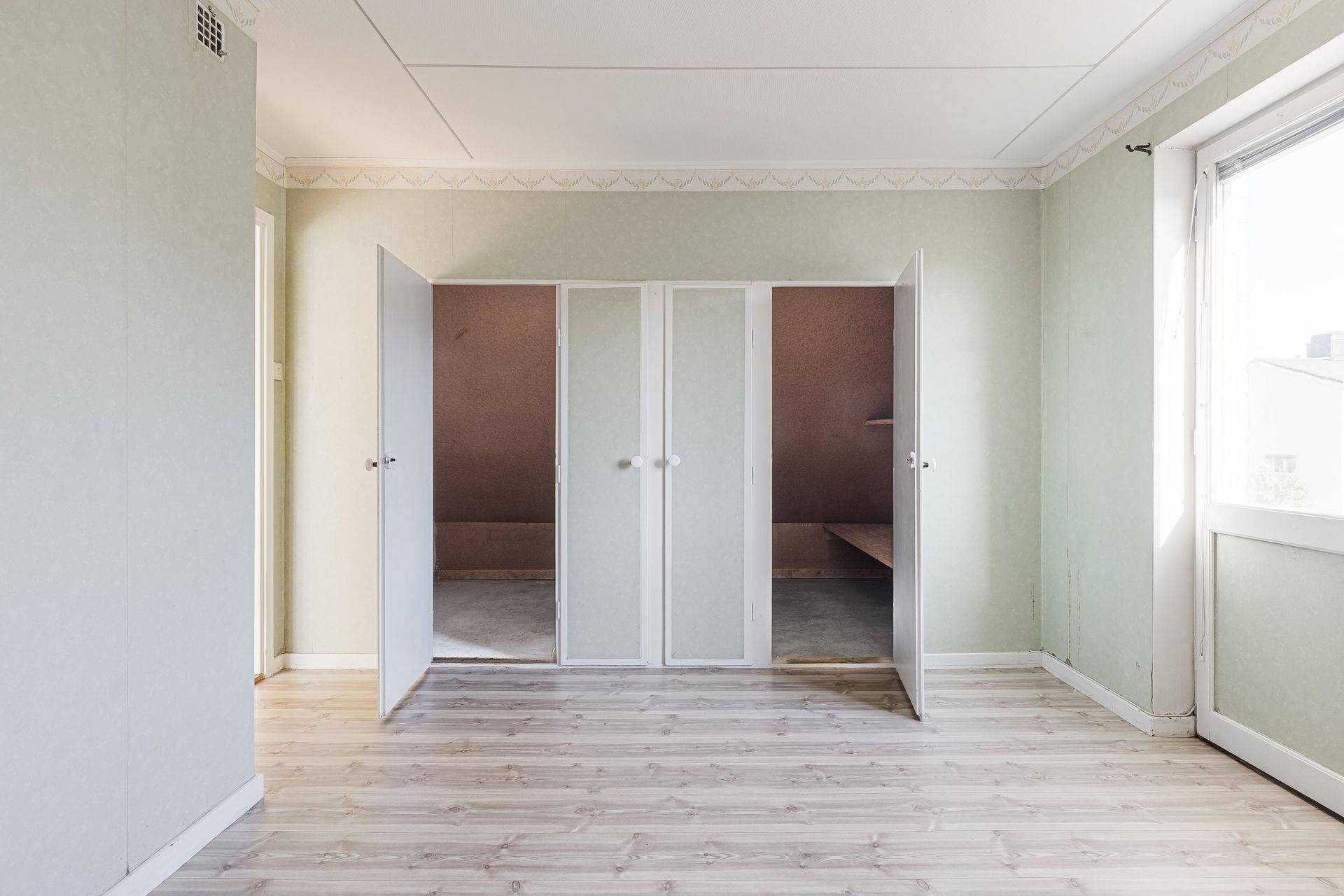 4 rum Villa på Edlundsgatan 15A Mjölby Mjölby kommun - bild 16