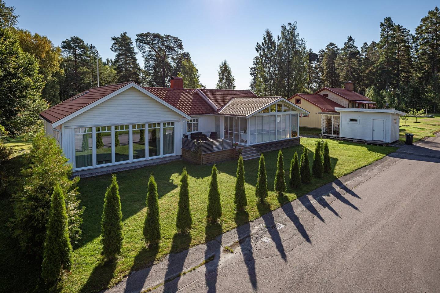 5 rum villa på Fältgatan 9 Charlottenberg, Eda kommun - bild 1