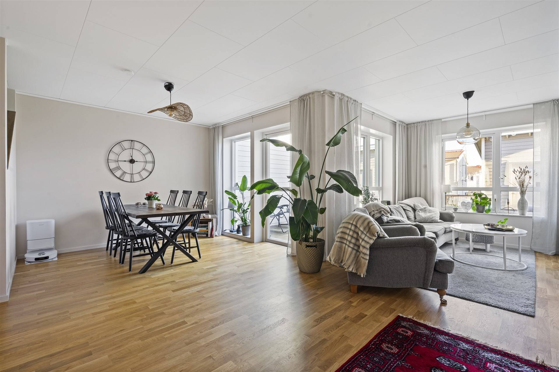 5 rum Radhus på Hägnadsgatan 53 Trädgårdsstaden Skövde kommun - bild 2