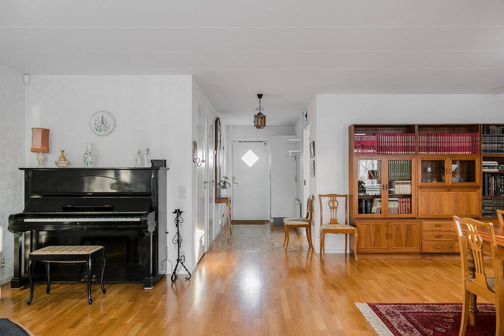 3 rum Lägenhet på Furuhällsvägen 6 Villa Giacomina Lidköpings kommun - bild 18