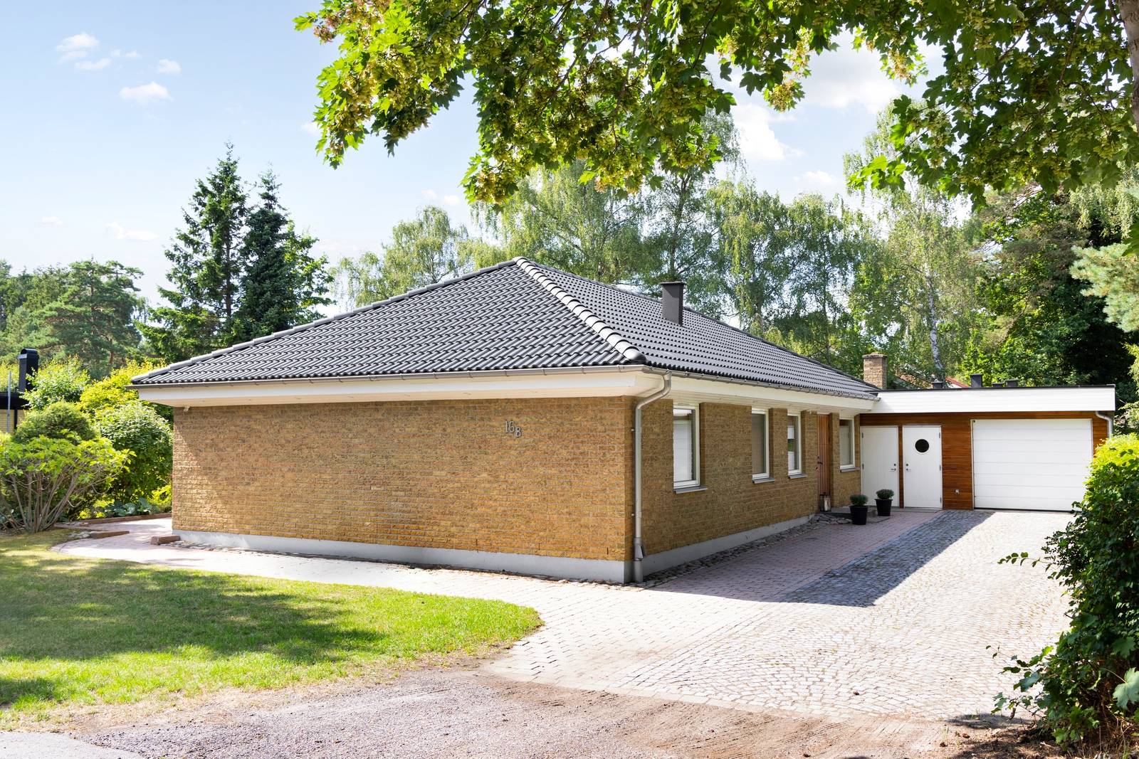 Höllviken, Vellinge kommun