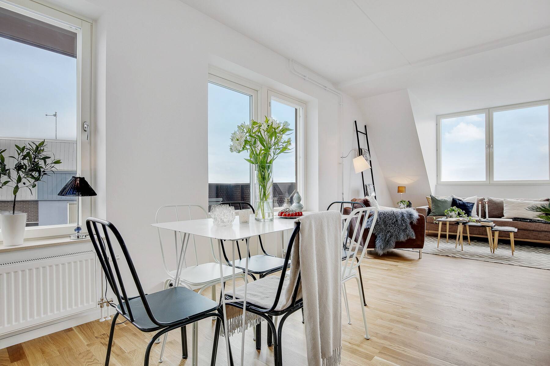 4 rum lägenhet på Lagmansbacken 5, 8tr. Alby - Norsborg, Botkyrka kommun - bild 2