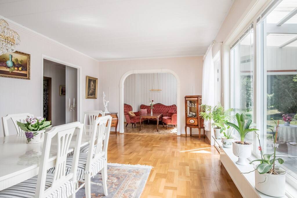 7 rum Villa på Fanjunkarevägen 12 Mesta Eskilstuna kommun - bild 4