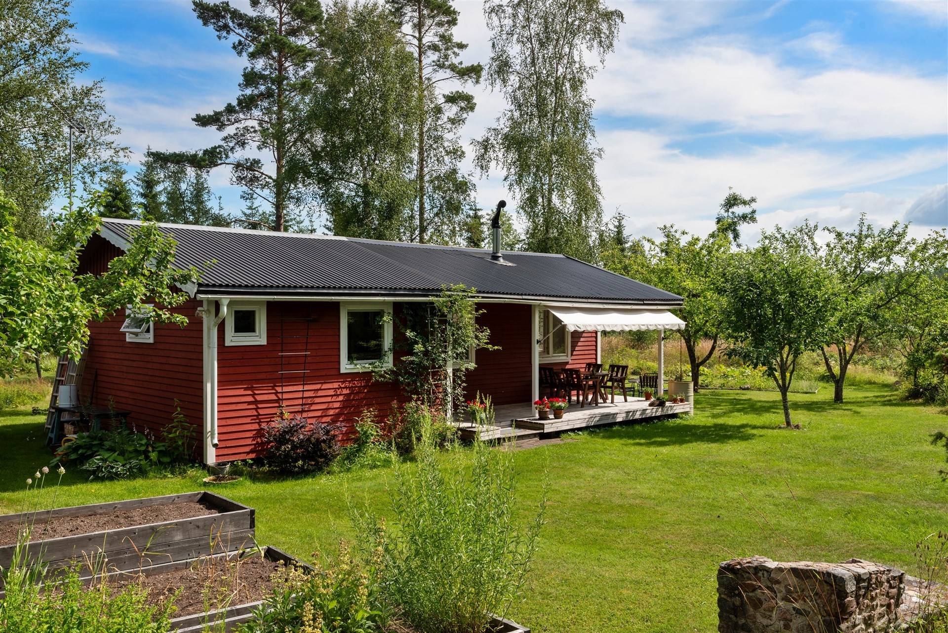 2 rum Vinterbonat fritidshus på Huldrans väg 6 Väddö /Norra Råda Norrtälje kommun - bild 2