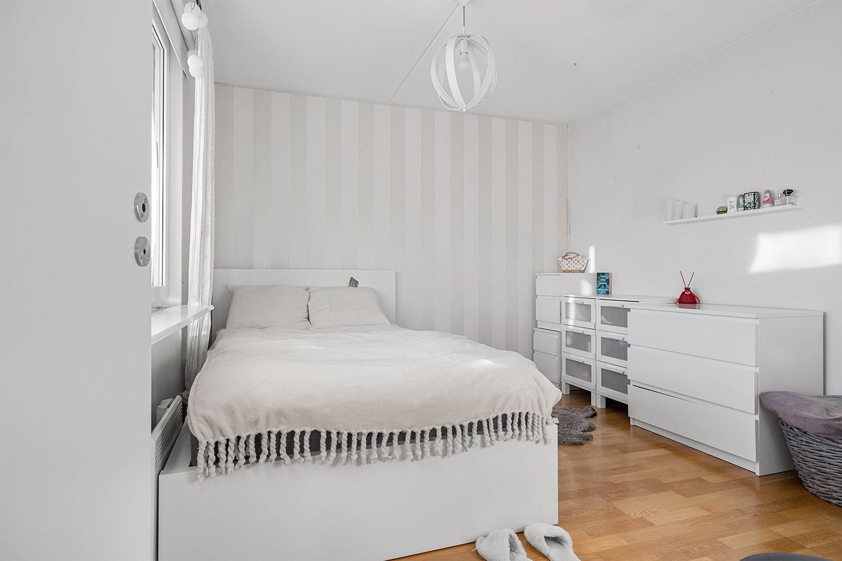 6 rum Radhus på Kaveldunsgränd 29 Viby Sollentuna kommun - bild 8