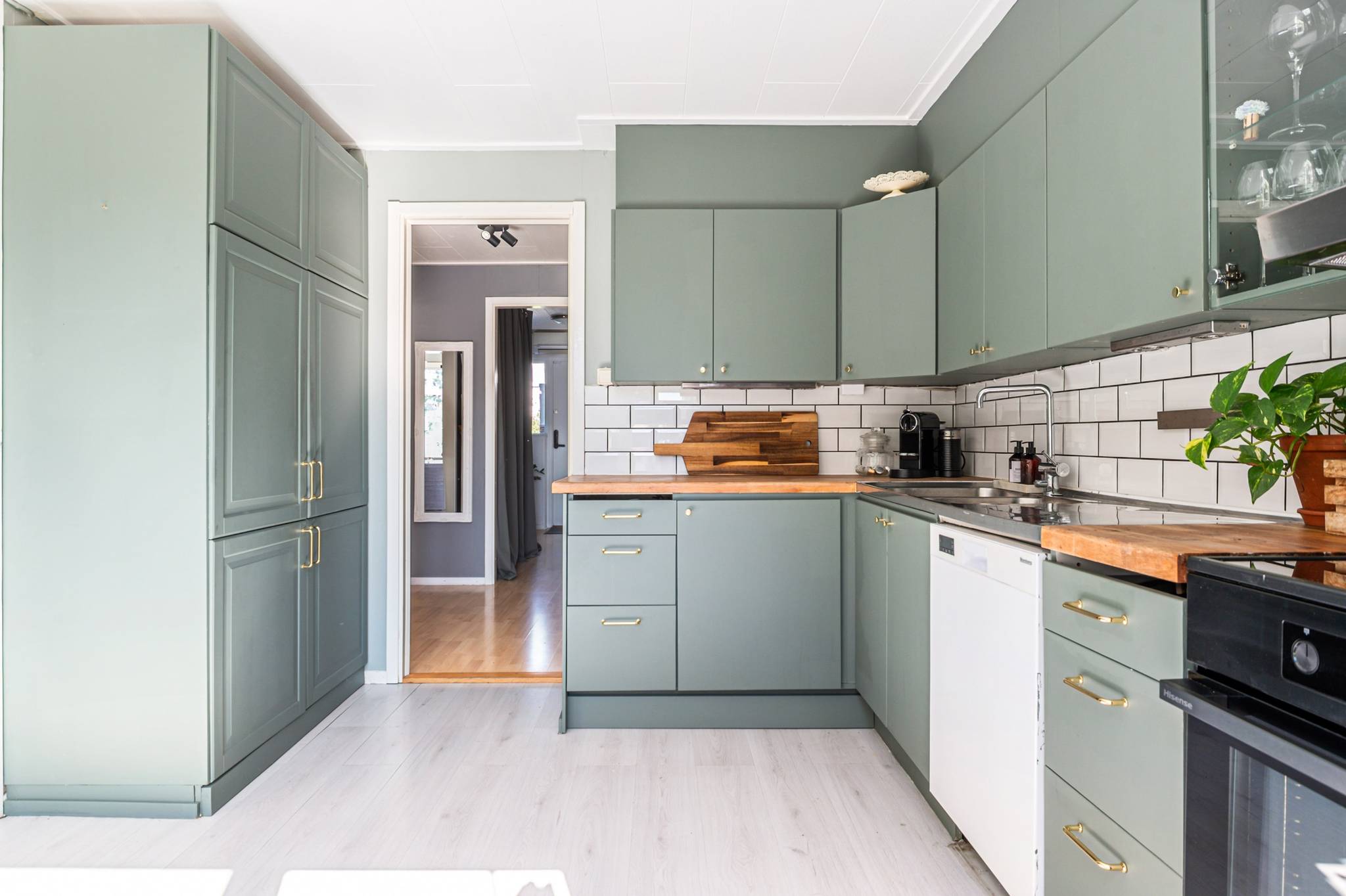 6 rum Radhus på Stora Hundens gata 561 Brandbergen Haninge kommun - bild 6