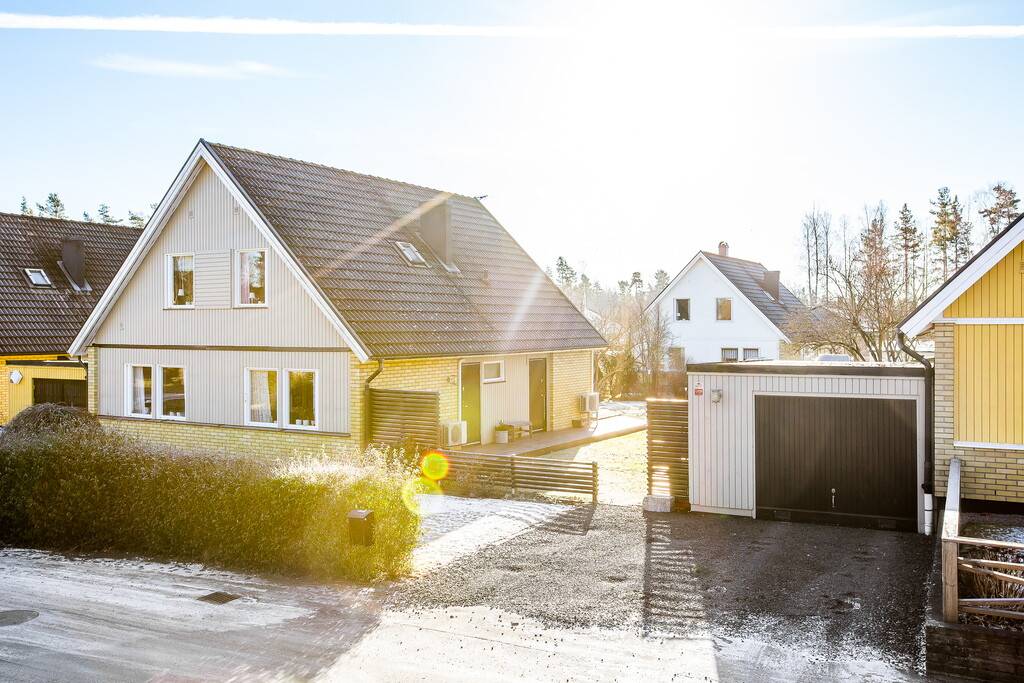 6 rum Villa på Smultronstigen 12 Norra Skogen Karlsborgs kommun - bild 2