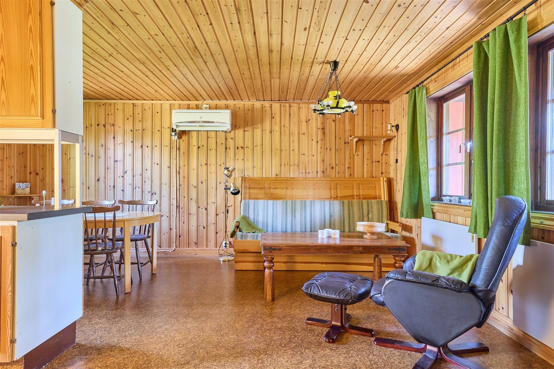 3 rum fritidshus på Vemdalsskalet Stockåvägen 18 Vemdalsskalet/ Vargen, Härjedalens kommun - bild 2