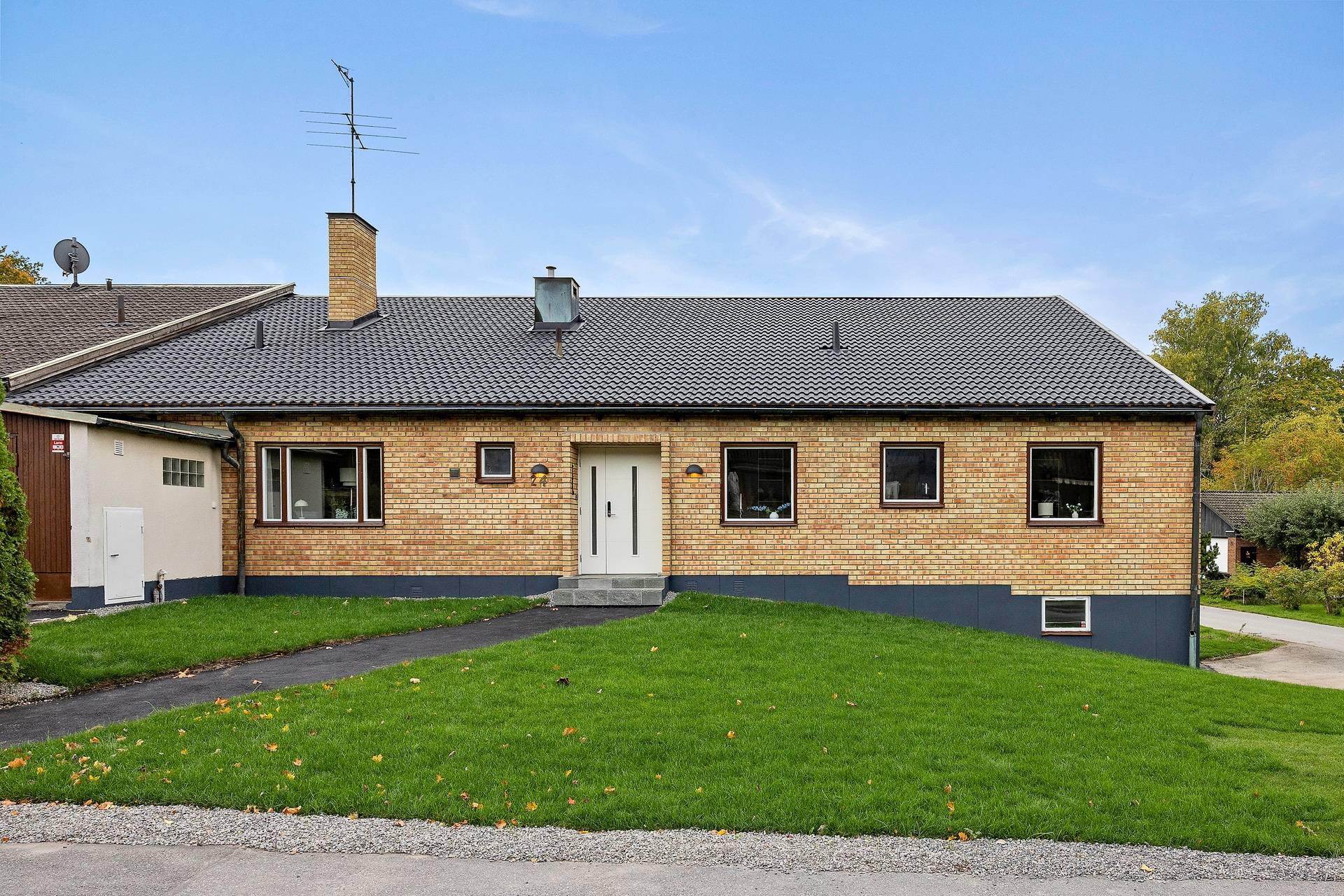 8 rum Radhus på Gideon Hydéns väg 20 Kvarnbergsplan Huddinge kommun - bild 33