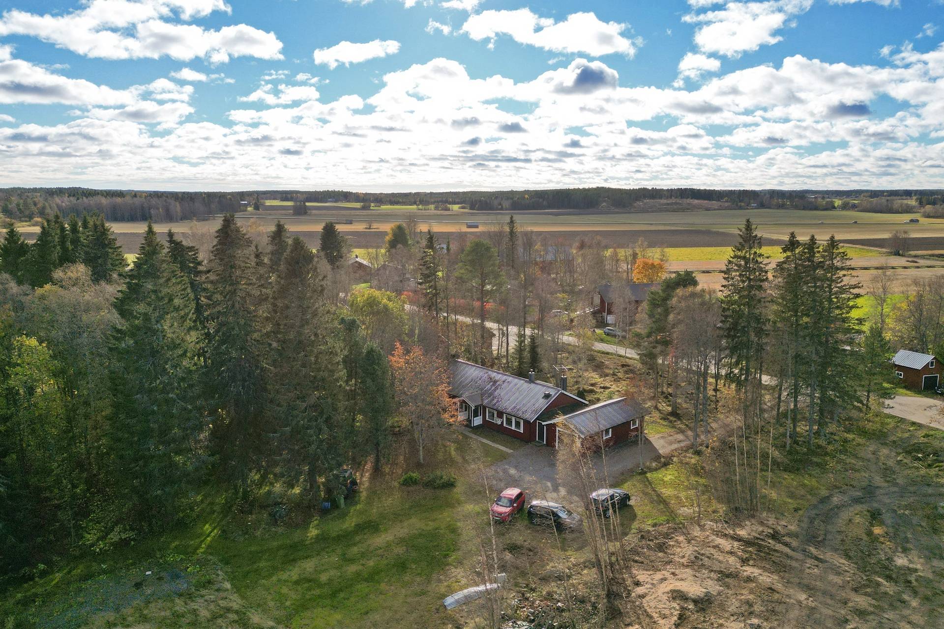 gård med jordbruk på Degernäs Umeå, Umeå kommun - bild 1