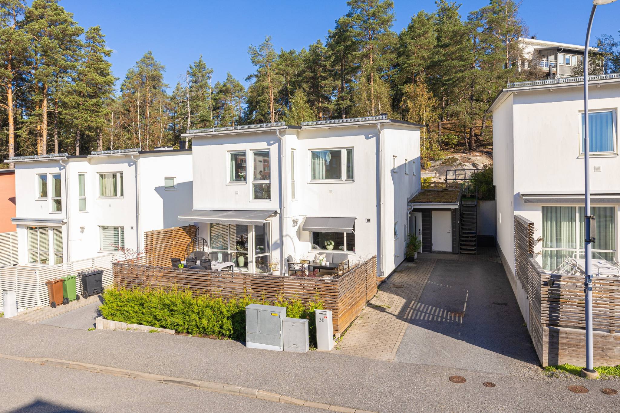 5 rum villa på Gåsörtsvägen 36 Stora Ursvik, Sundbybergs kommun - bild 2